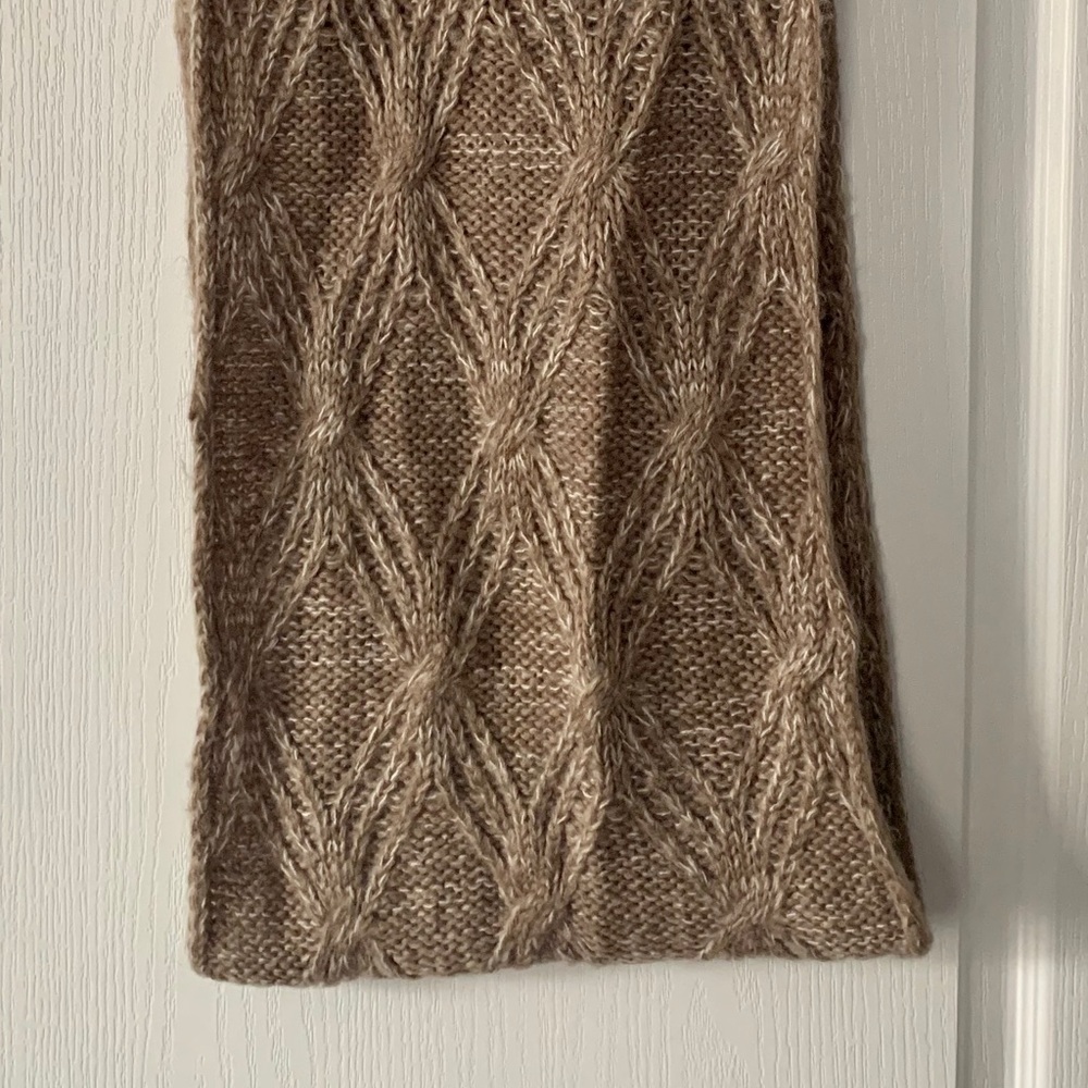 Bass Beige Sweater Infinity Scarf - Picture 2 of 3